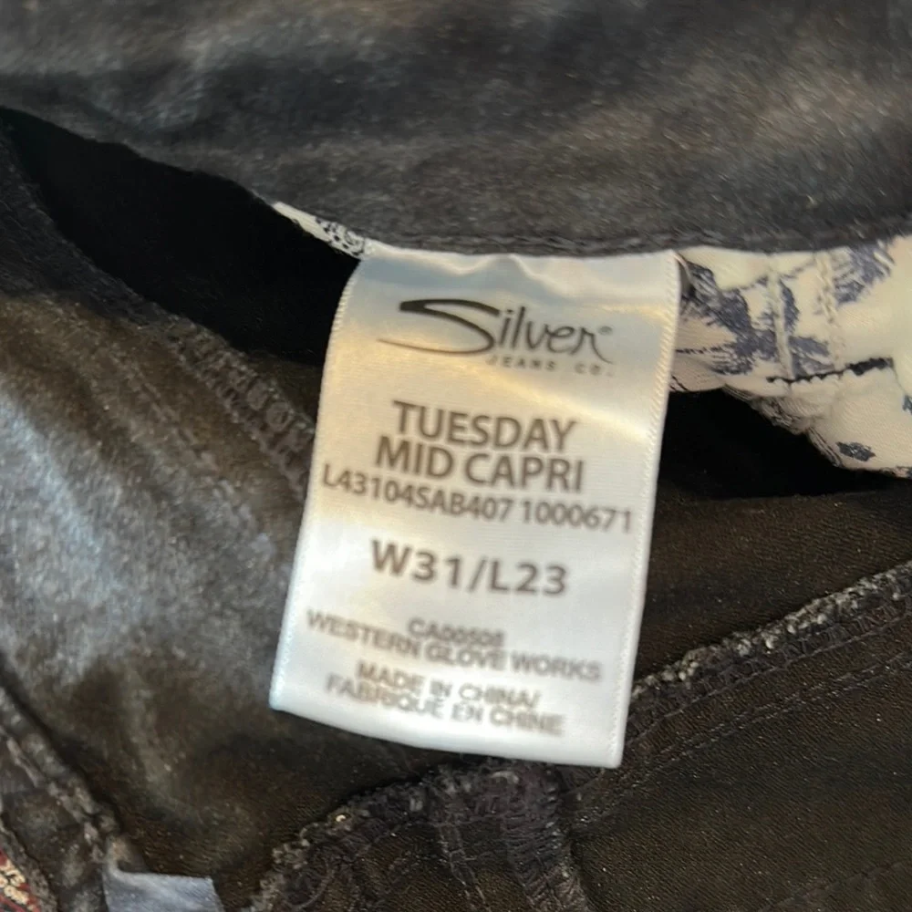 Silver Jeans Women's Cropped Distressed Jeans - Blue - Picture 7 of 8